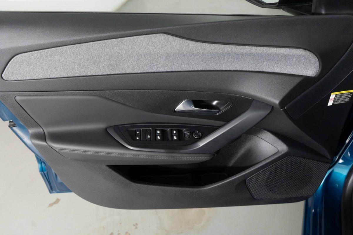peugeot-308-2024-gasolina-1199cc