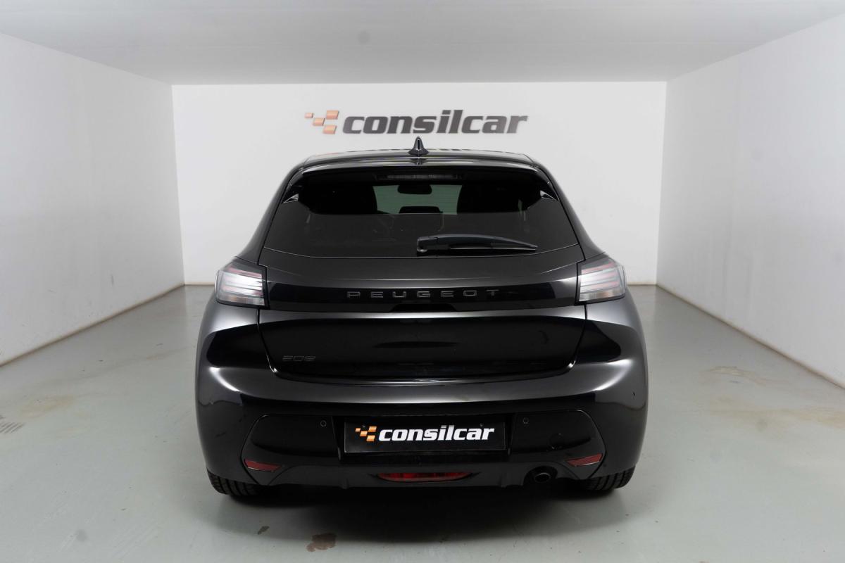 peugeot-208-2025-gasolina-1199cc