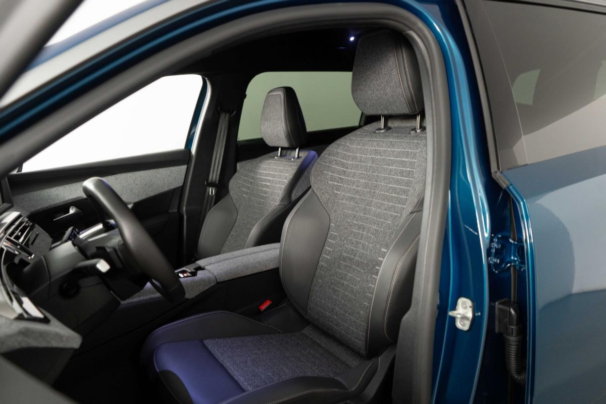 peugeot-5008-2025-gasolina-1199cc