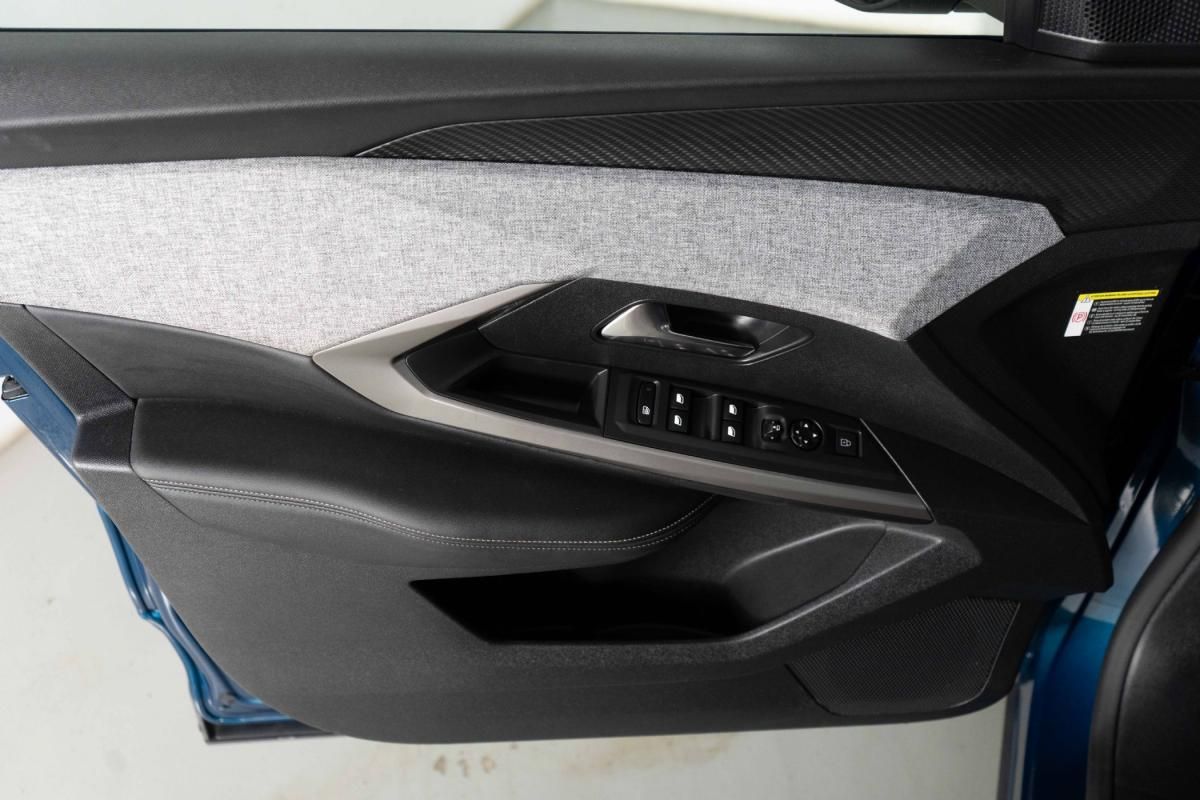 peugeot-5008-2025-gasolina-1199cc