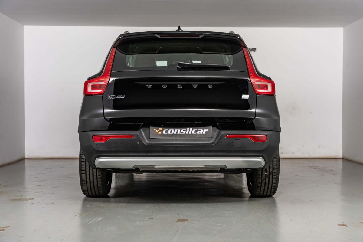 volvo-xc40-2022-hibrido-a-gasolina-1477cc