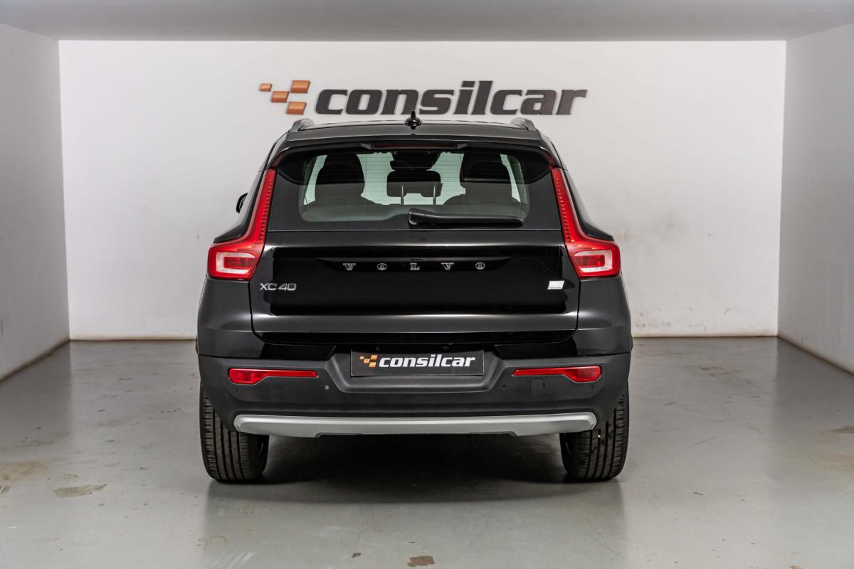 volvo-xc40-2022-hibrido-a-gasolina-1477cc