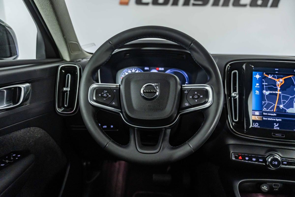 volvo-xc40-2022-hibrido-a-gasolina-1477cc
