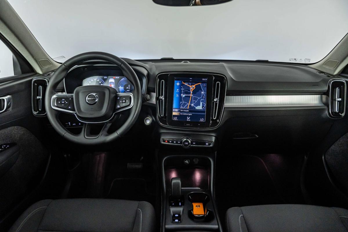 volvo-xc40-2022-hibrido-a-gasolina-1477cc
