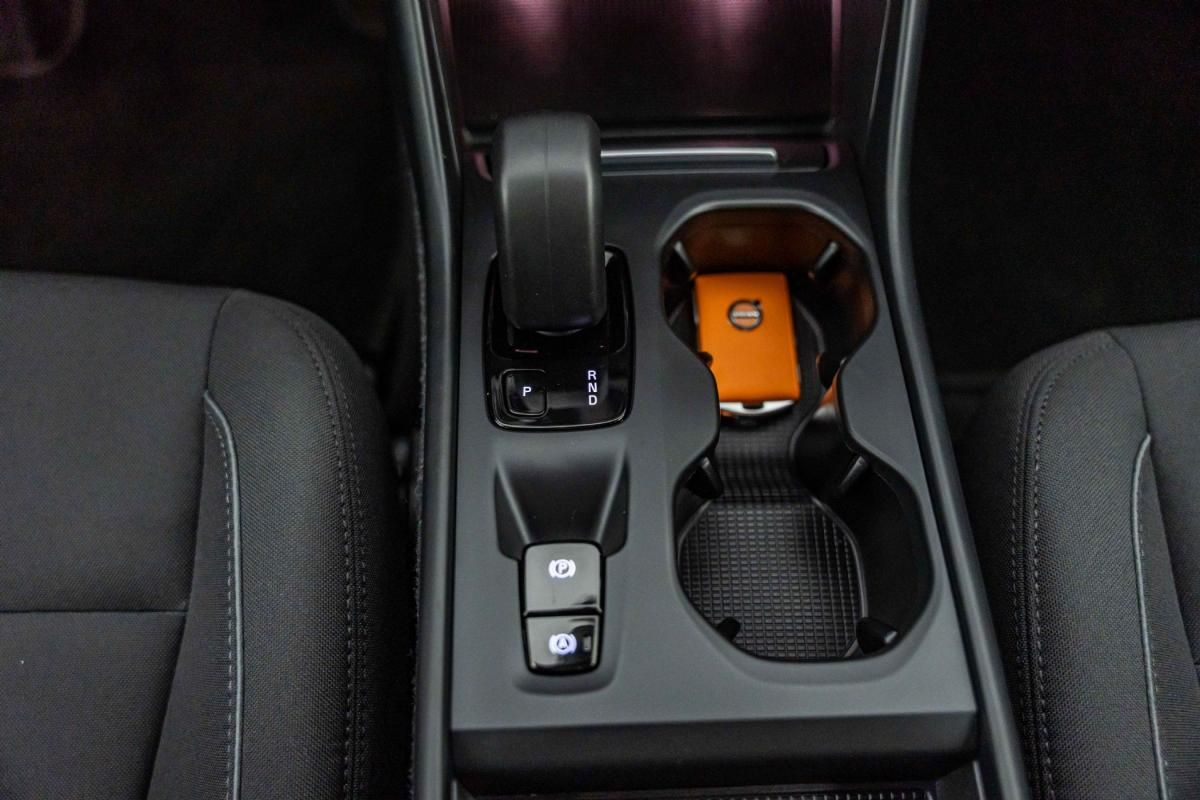 volvo-xc40-2022-hibrido-a-gasolina-1477cc