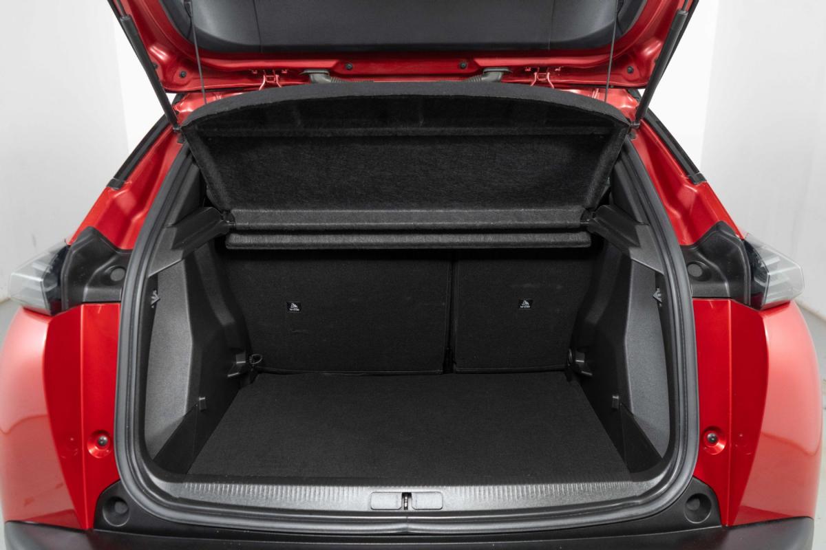 peugeot-2008-2024-gasolina-1199cc