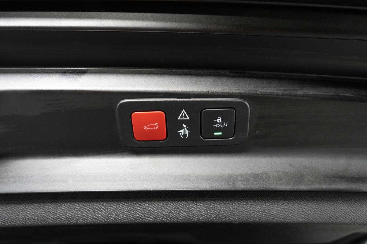 peugeot-5008-2022-gasolina-1199cc
