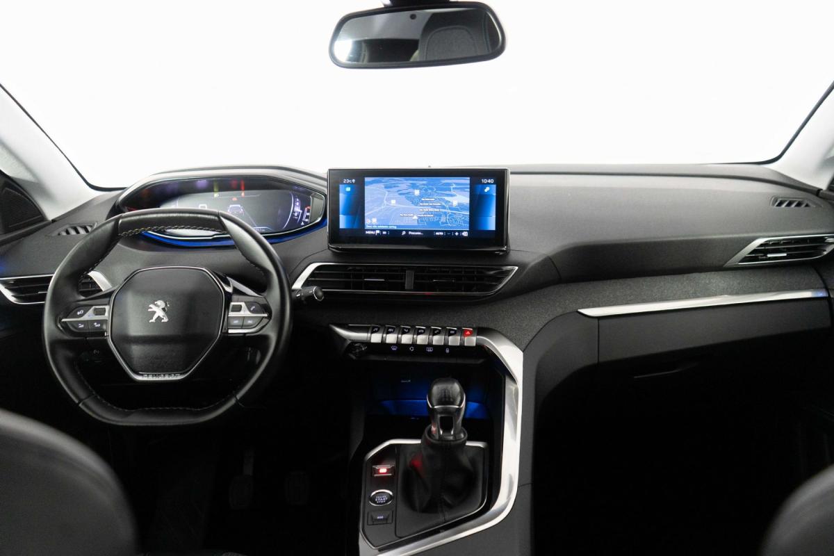 peugeot-5008-2022-gasolina-1199cc