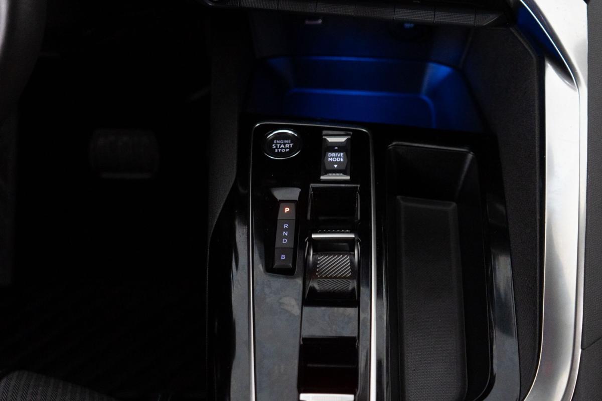 peugeot-3008-2024-hibrido-a-gasolina-1598cc