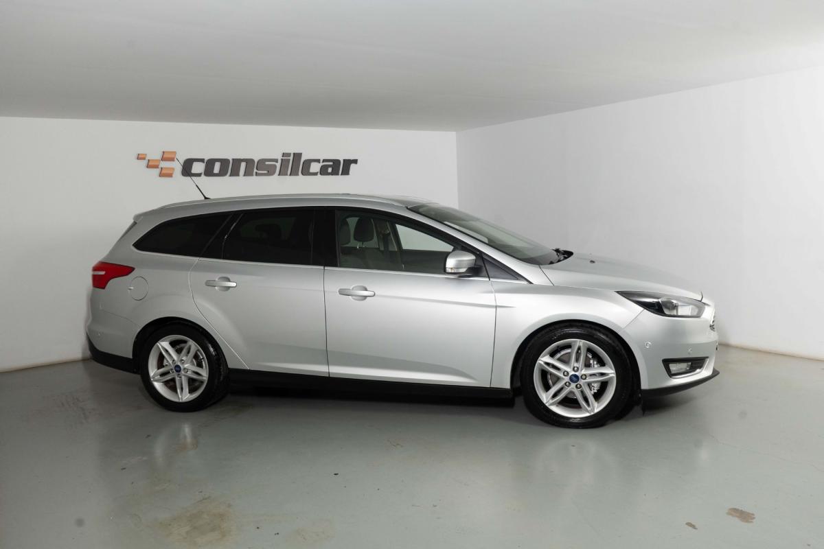 ford-focus-sw-2015-gasolina-998cc