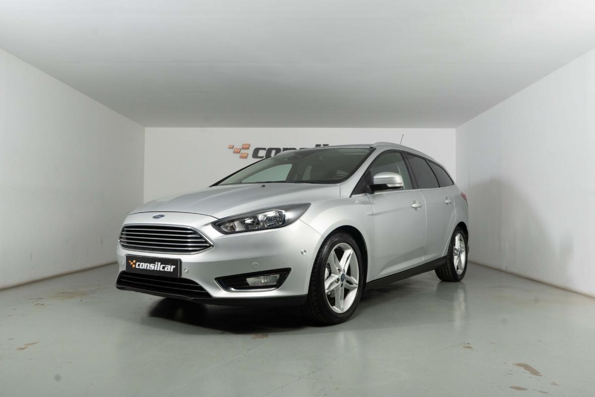 ford-focus-sw-2015-gasolina-998cc