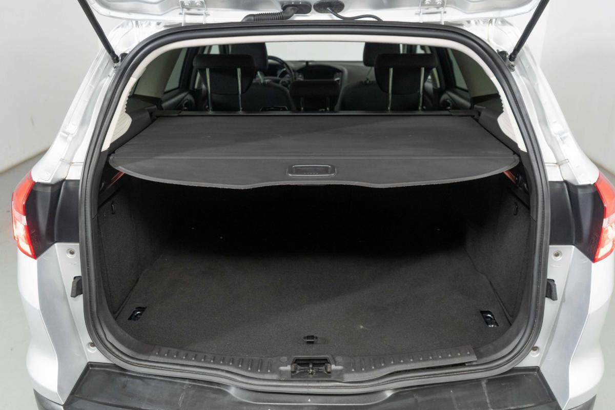 ford-focus-sw-2015-gasolina-998cc