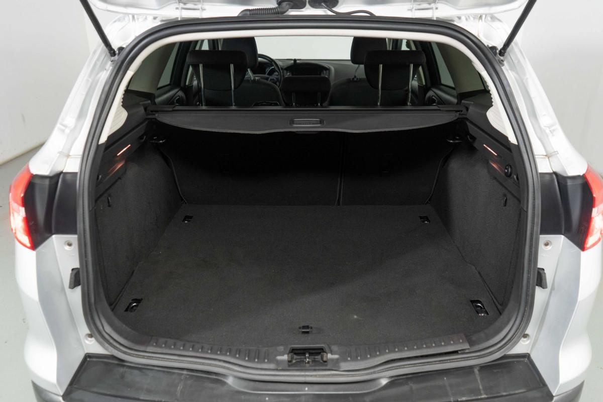 ford-focus-sw-2015-gasolina-998cc