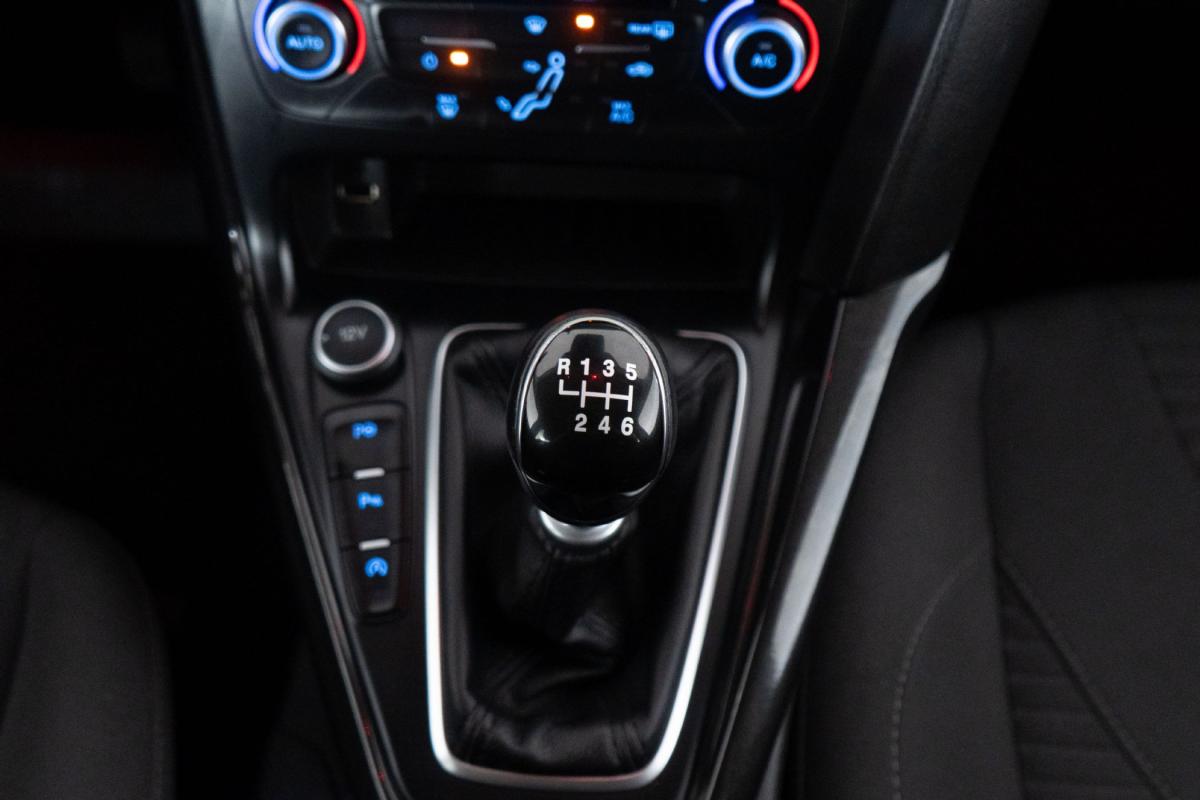 ford-focus-sw-2015-gasolina-998cc