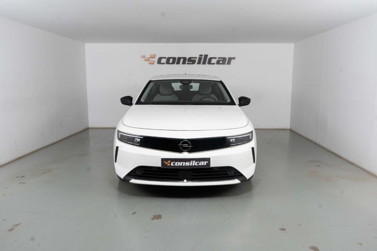 opel-astra-2023-gasolina-1199cc