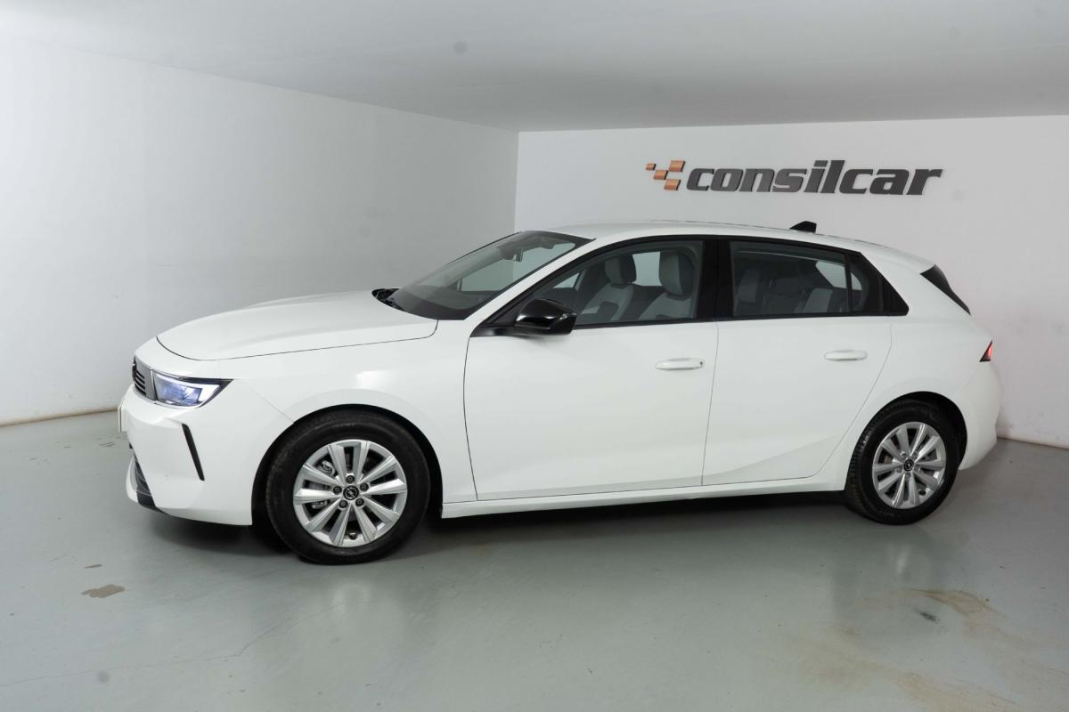 opel-astra-2023-gasolina-1199cc