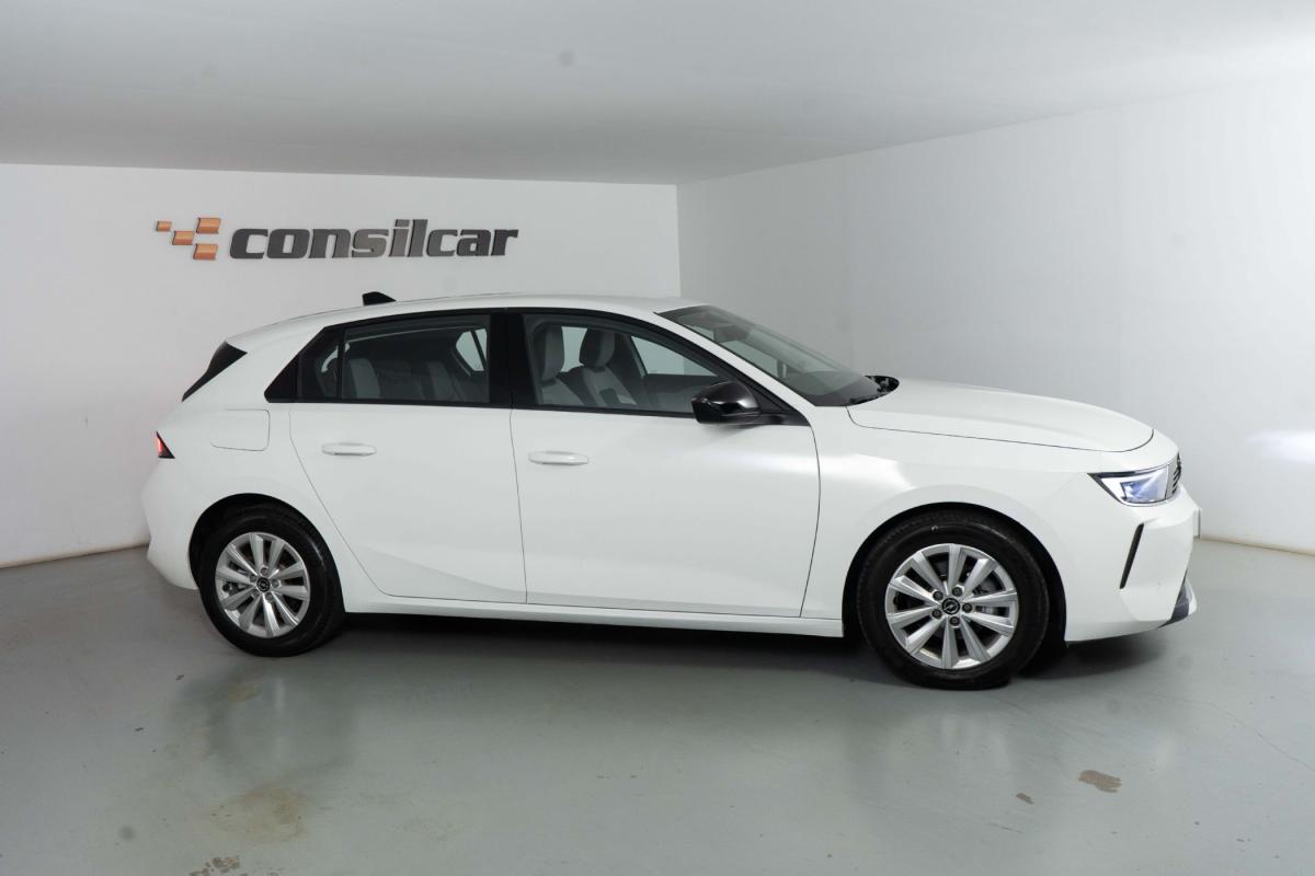 opel-astra-2023-gasolina-1199cc