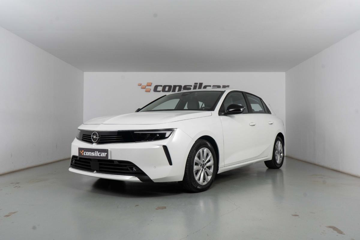 opel-astra-2023-gasolina-1199cc