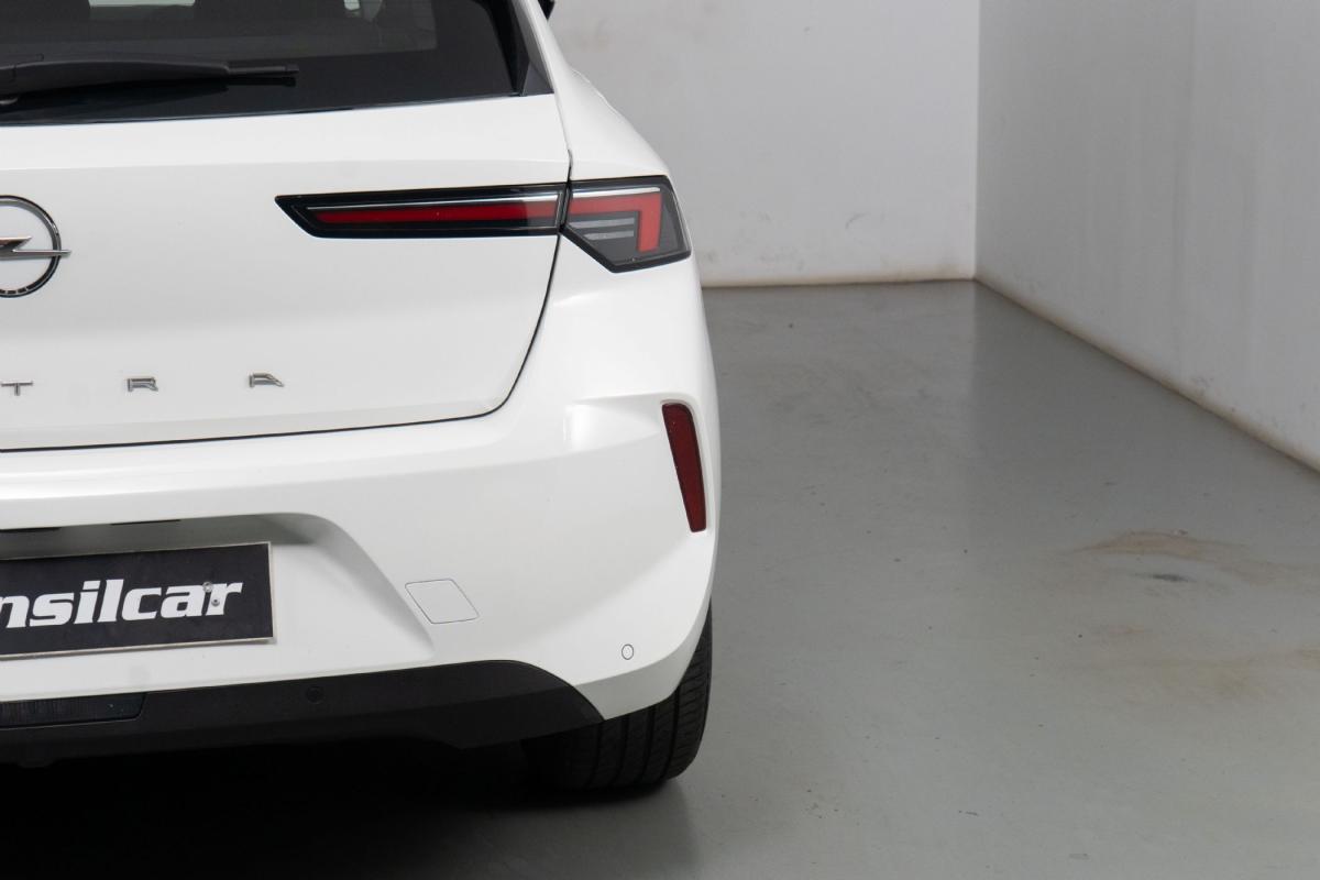 opel-astra-2023-gasolina-1199cc