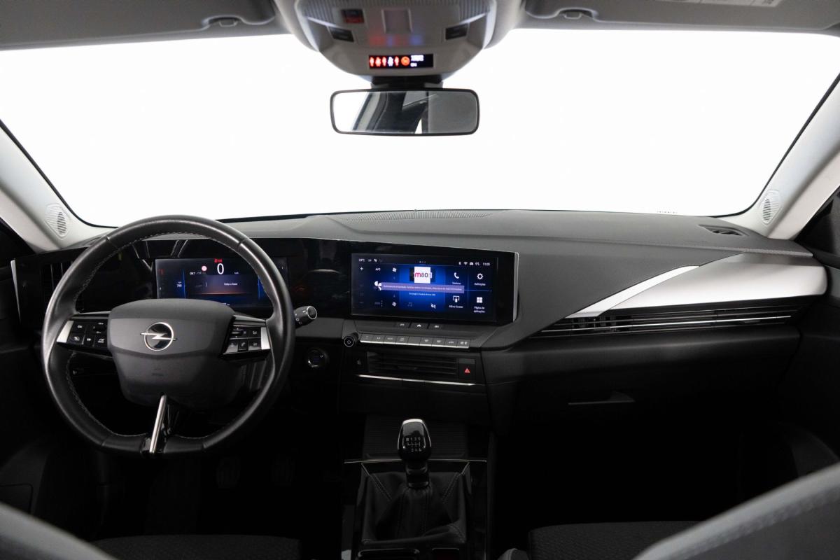 opel-astra-2023-gasolina-1199cc