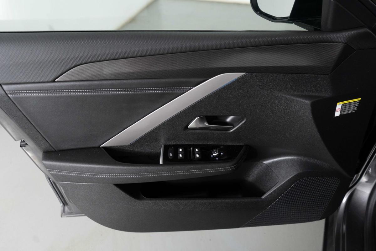 opel-astra-2025-gasolina-1199cc