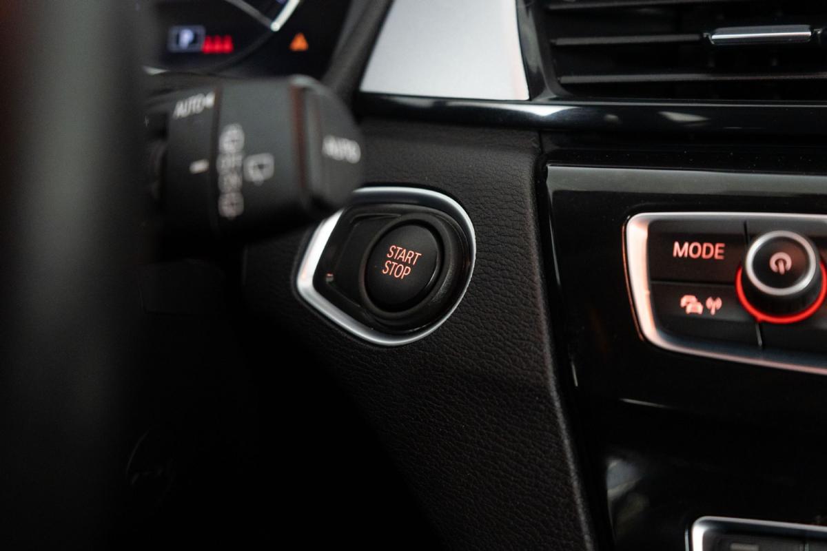 bmw-x1-2022-hibrido-a-gasolina-1499cc