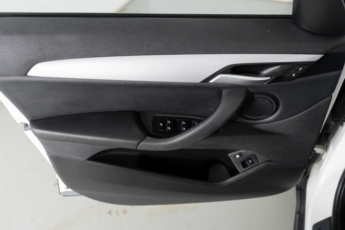 bmw-x1-2022-hibrido-a-gasolina-1499cc