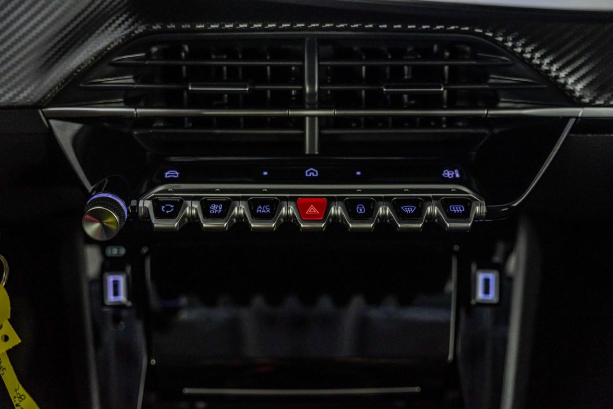 peugeot-208-2025-gasolina-1199cc