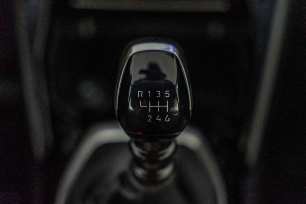 peugeot-208-2025-gasolina-1199cc