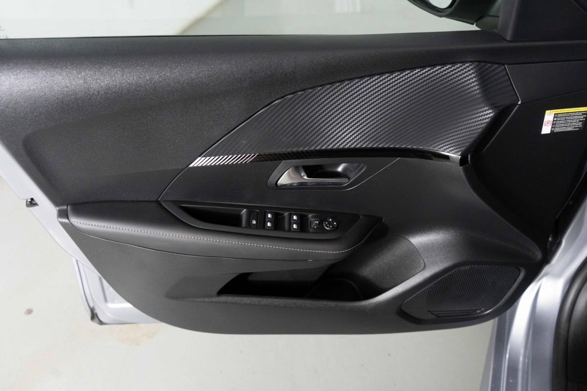 peugeot-208-2025-gasolina-1199cc