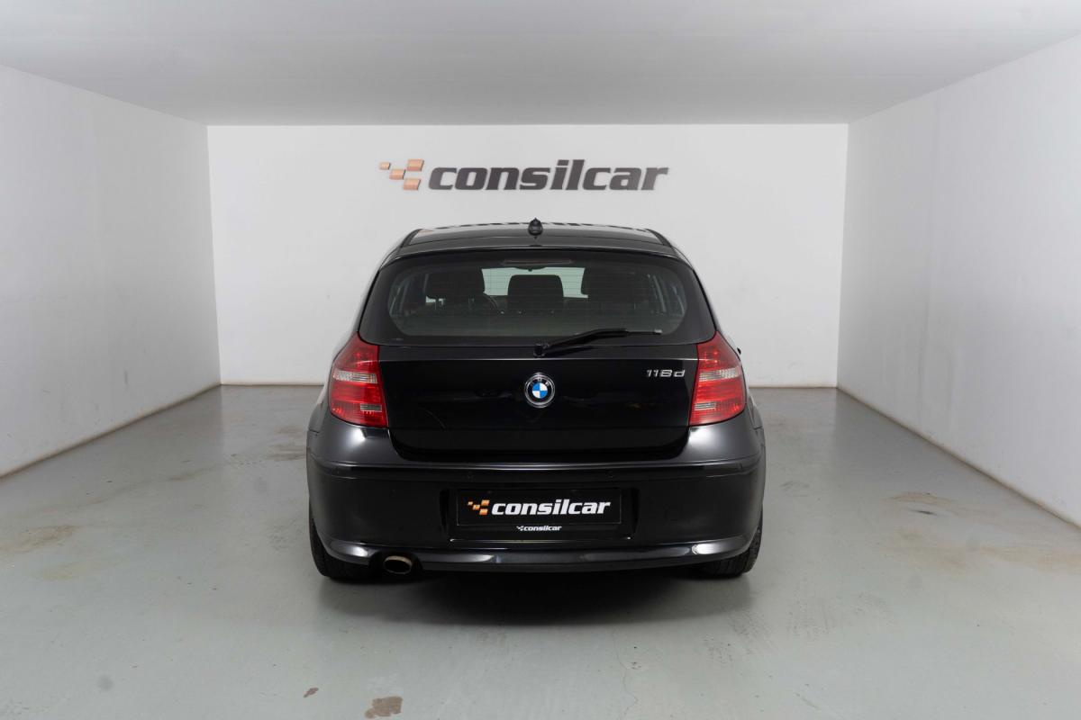 bmw-serie-1-2009-diesel-1995cc