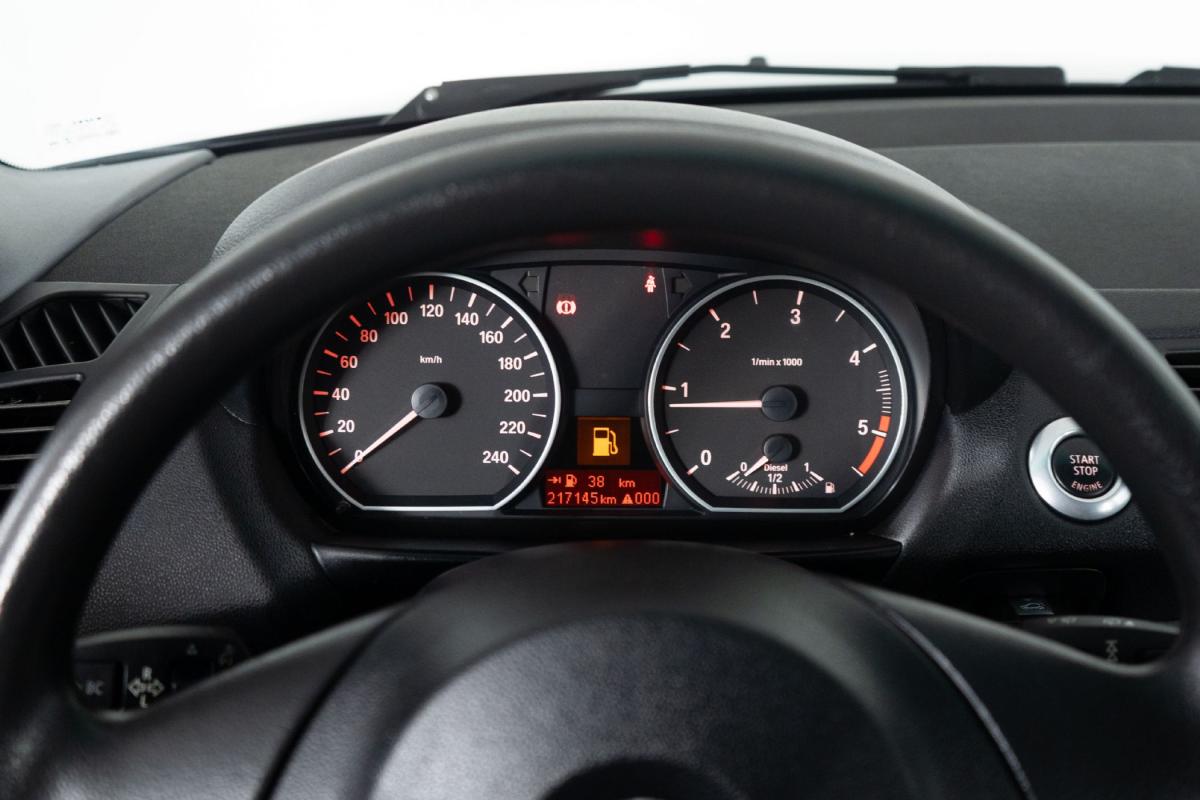 bmw-serie-1-2009-diesel-1995cc