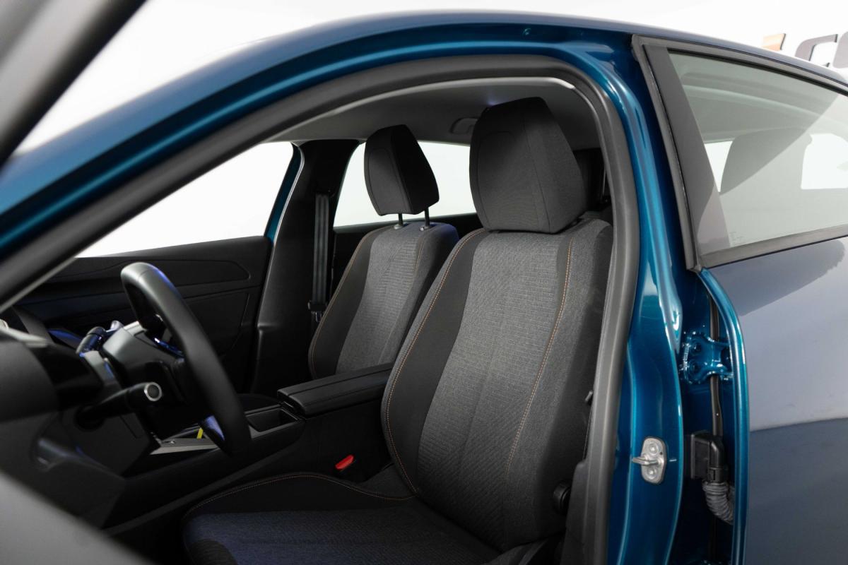 peugeot-308-2025-gasolina-1199cc