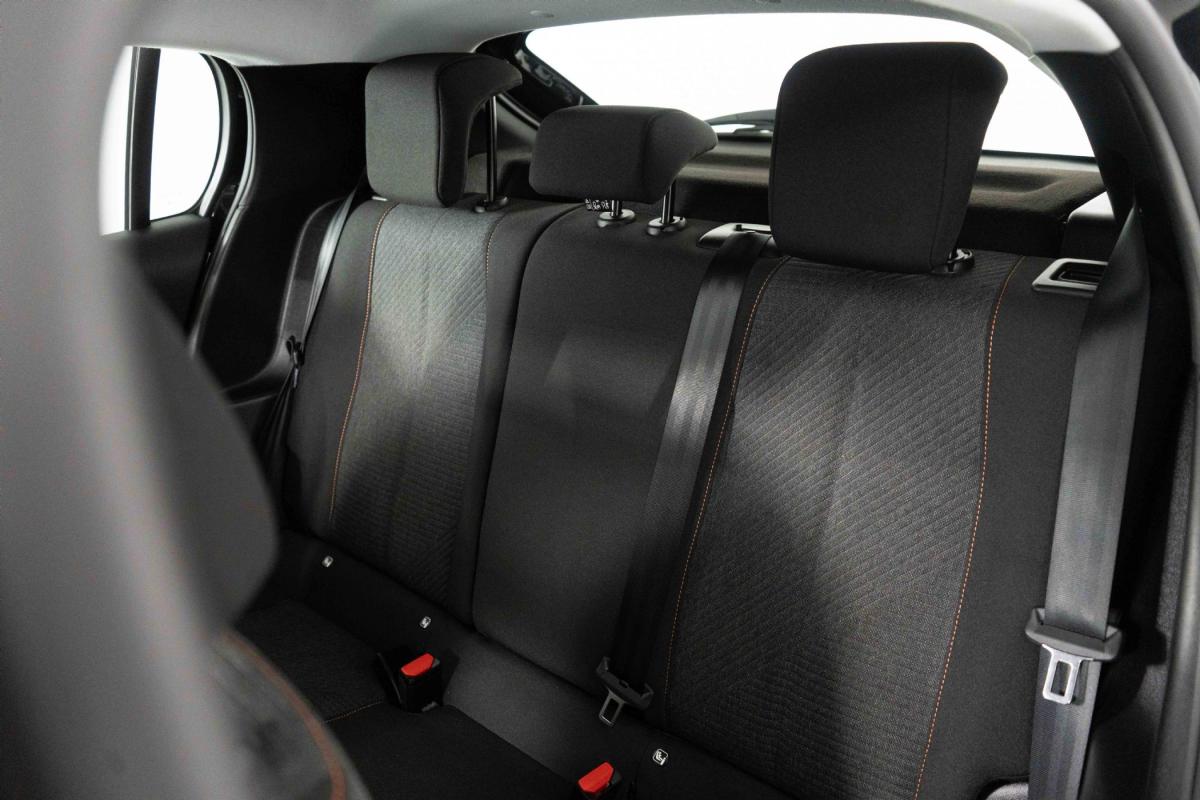 peugeot-208-2025-gasolina-1199cc