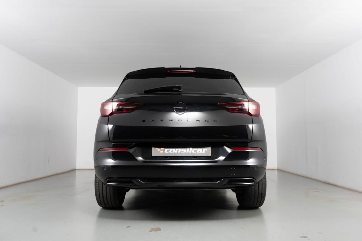 opel-grandland-2023-hibrido-a-gasolina-1598cc