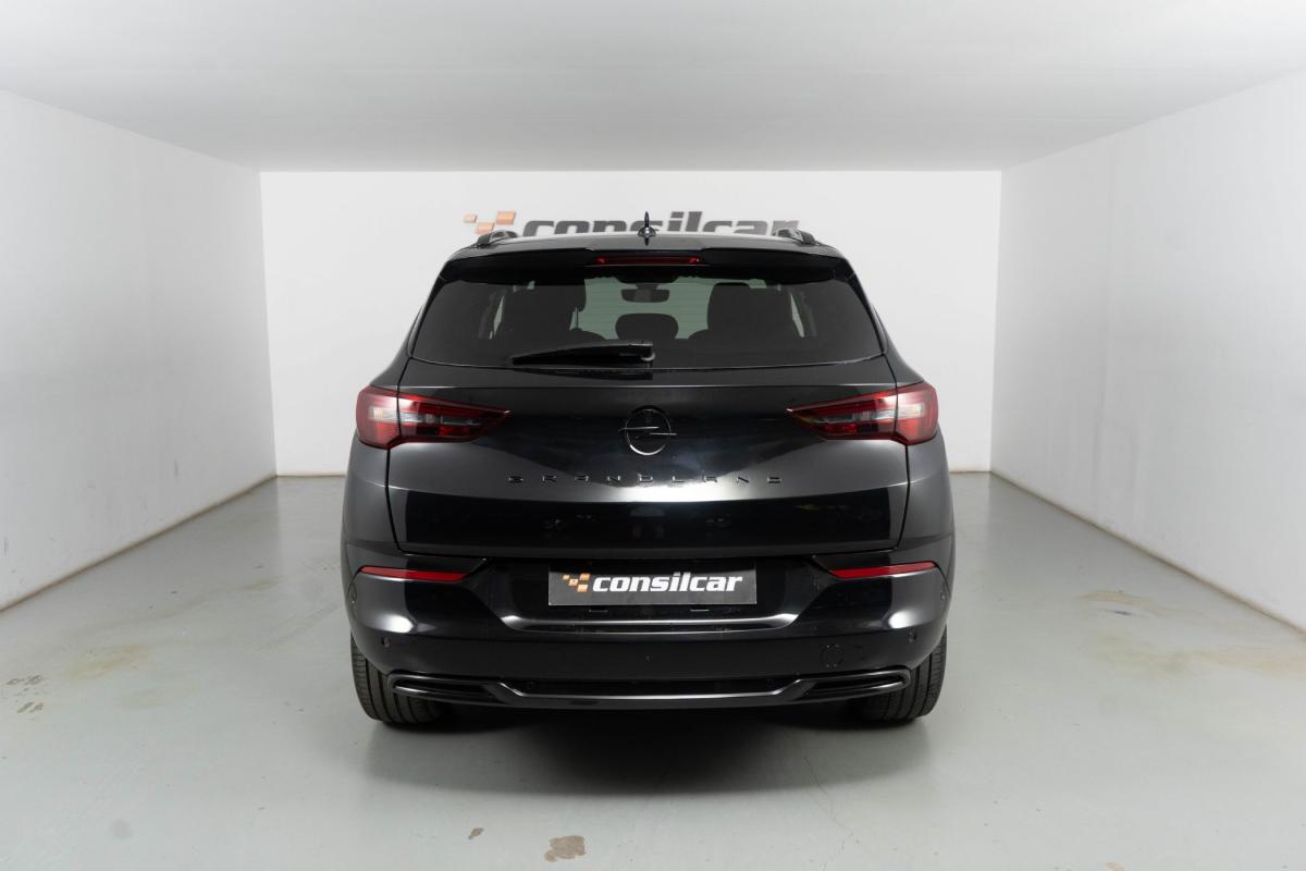 opel-grandland-2023-hibrido-a-gasolina-1598cc