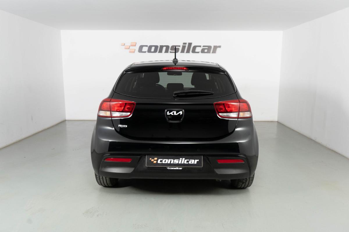 kia-rio-2022-gasolina-1197cc