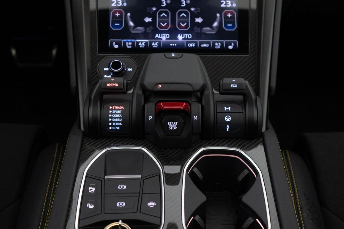 lamborghini-urus-2024-gasolina-3996cc
