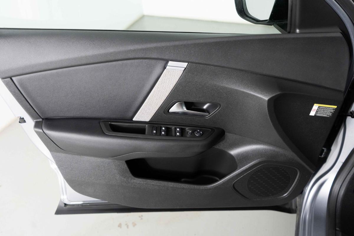 citroen-c4-2024-gasolina-1199cc