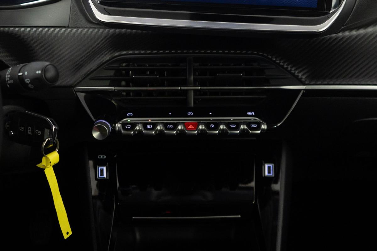 peugeot-208-2025-gasolina-1199cc