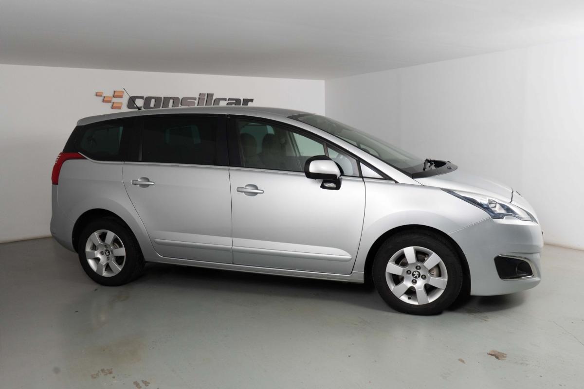 peugeot-5008-2014-diesel-1560cc