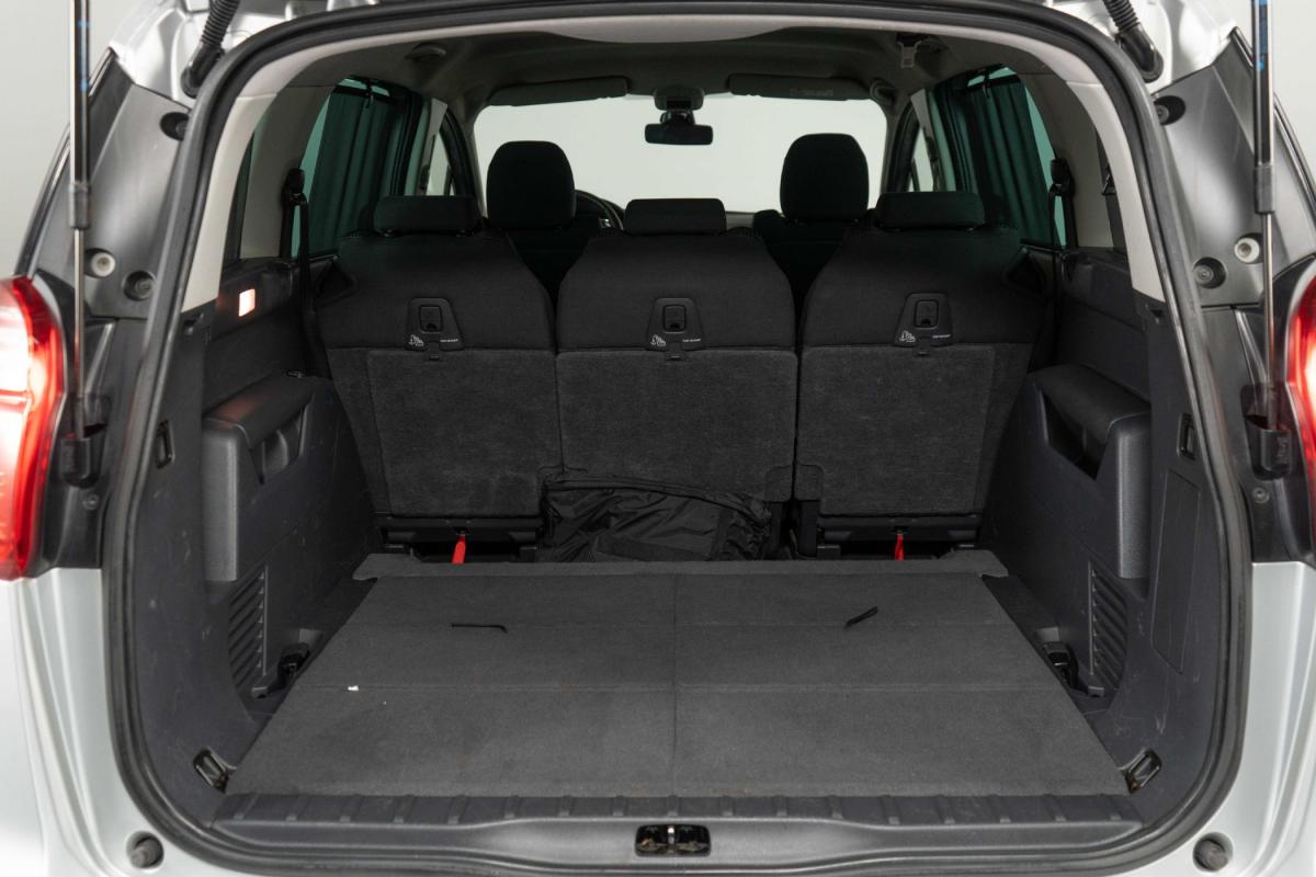 peugeot-5008-2014-diesel-1560cc