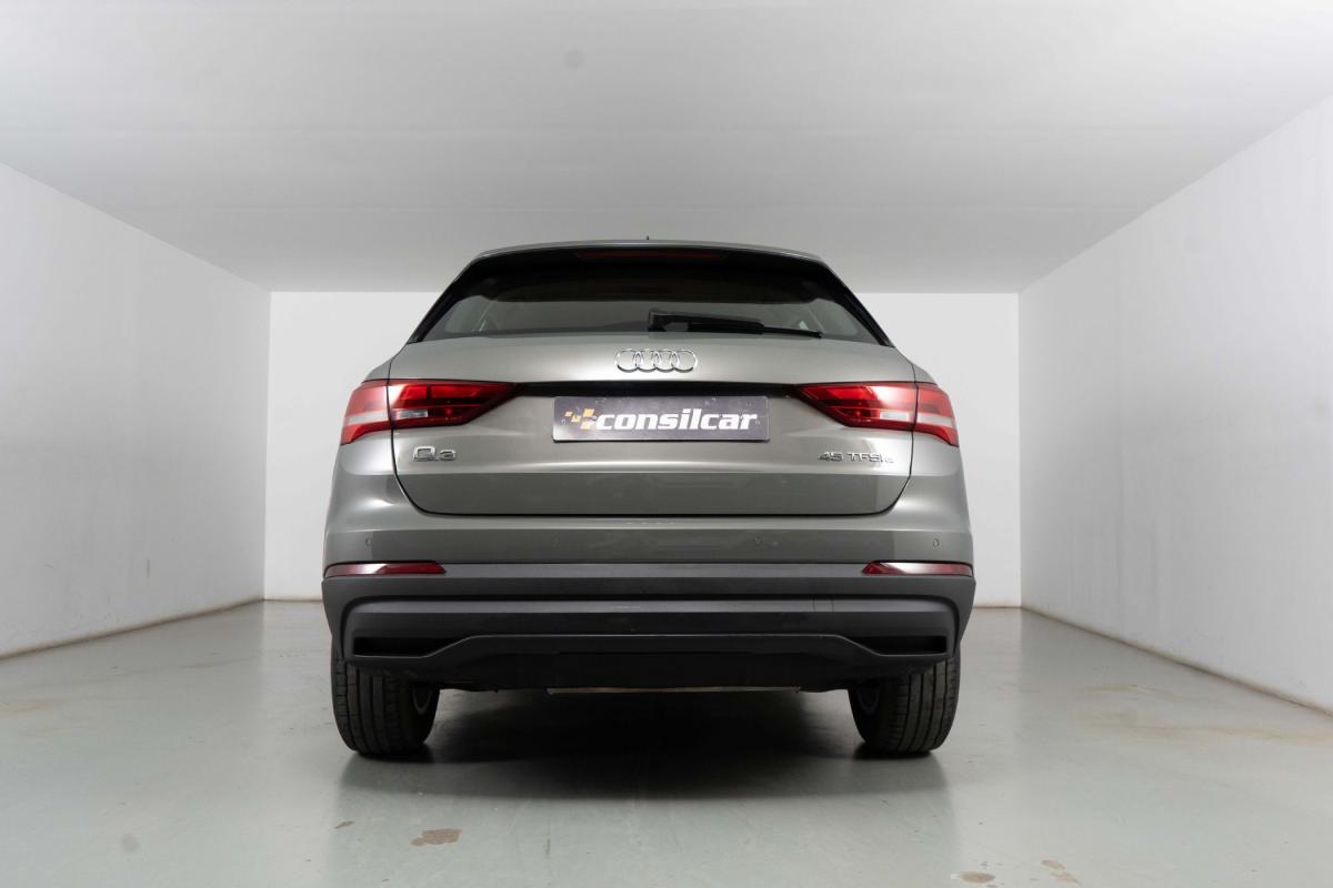 audi-q3-2024-hibrido-a-gasolina-1395cc