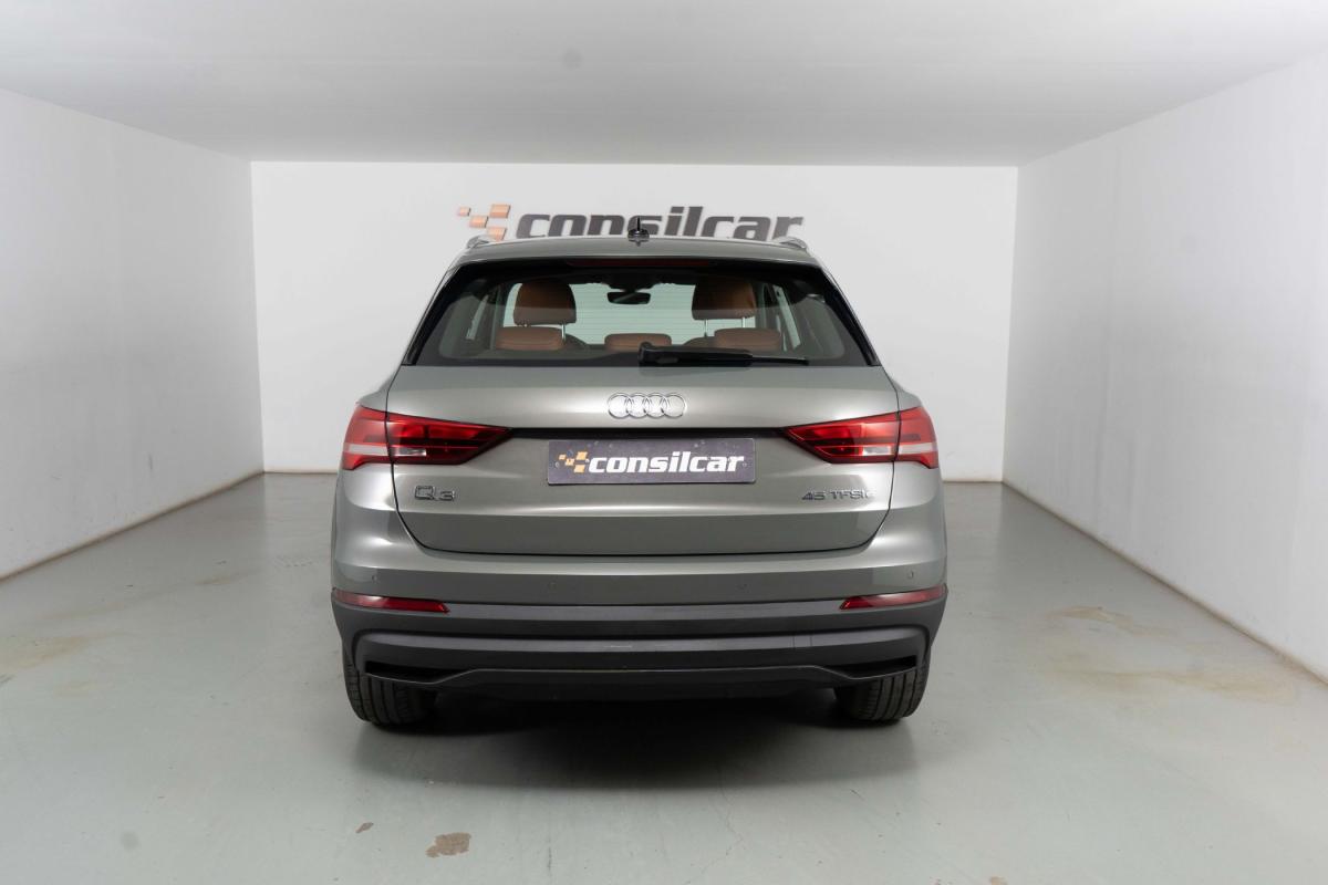 audi-q3-2024-hibrido-a-gasolina-1395cc