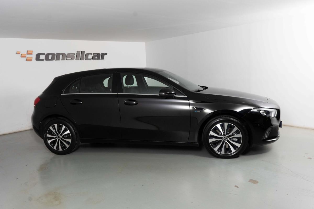 mercedes-benz-classe-a-2021-hibrido-a-gasolina-1332cc
