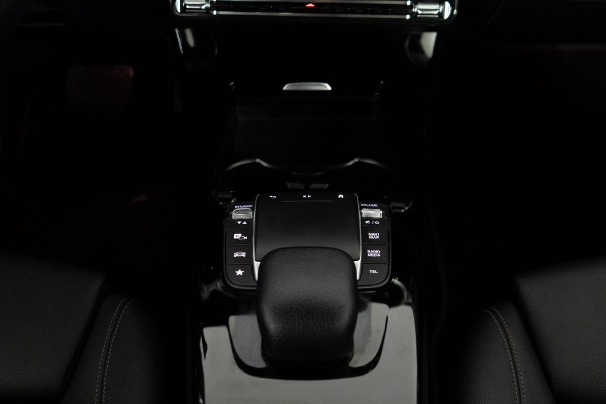 mercedes-benz-classe-a-2021-hibrido-a-gasolina-1332cc