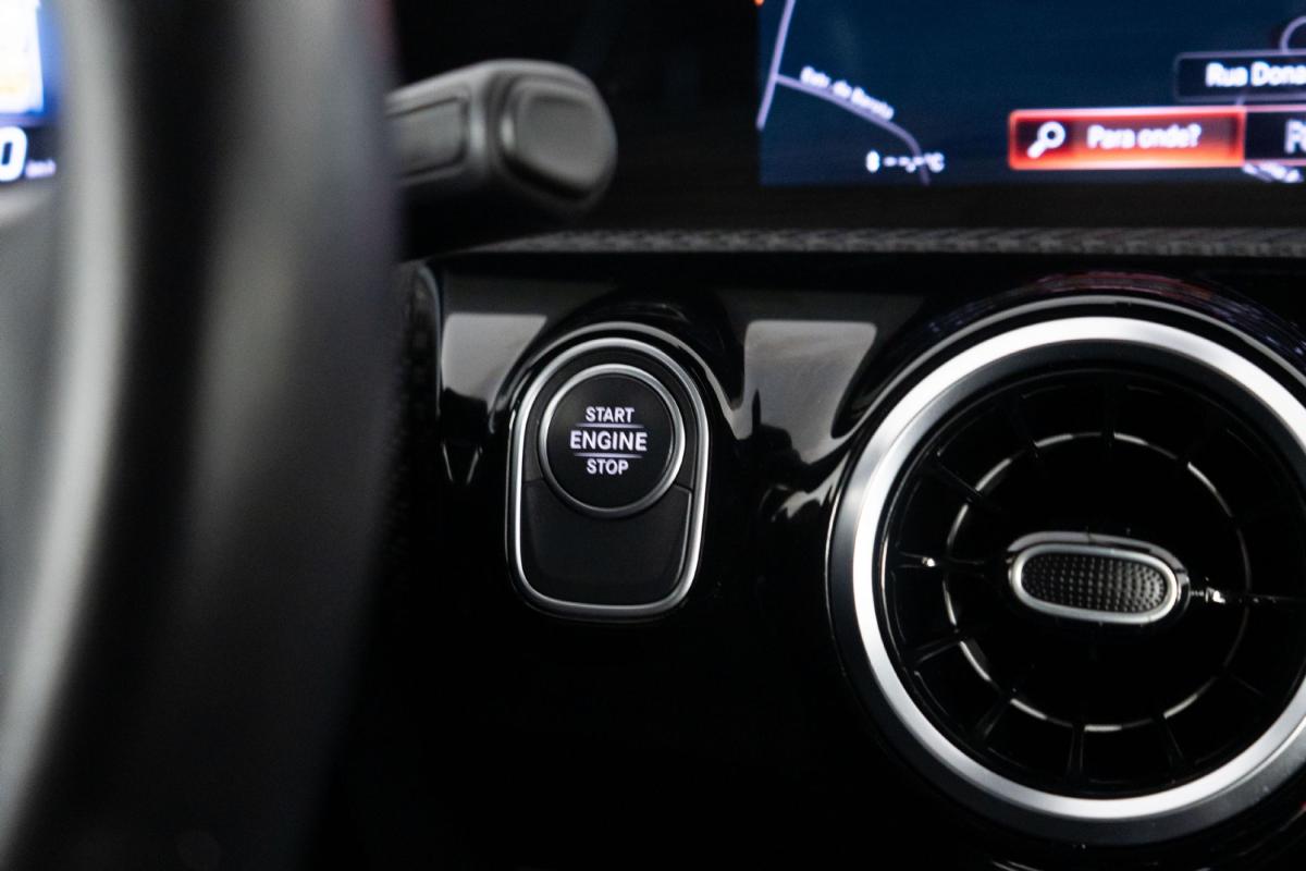 mercedes-benz-classe-a-2021-hibrido-a-gasolina-1332cc