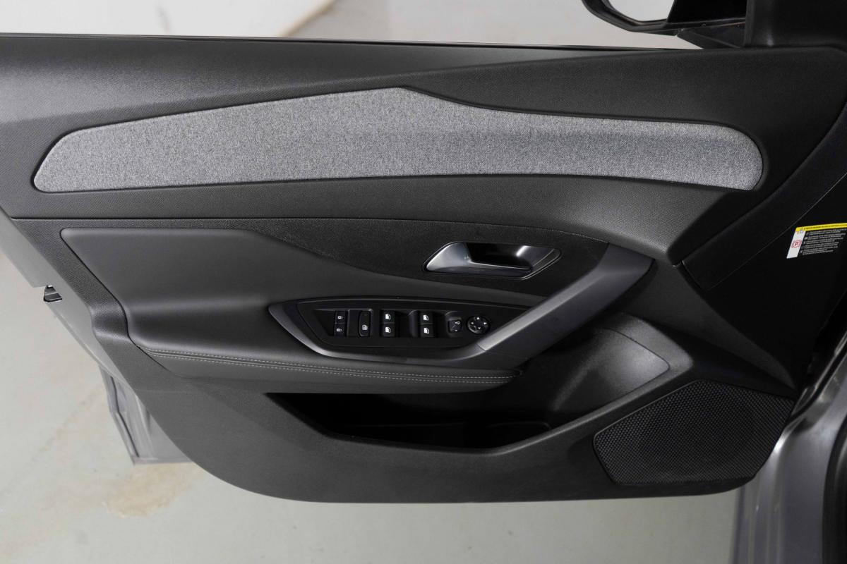 peugeot-308-2024-gasolina-1199cc