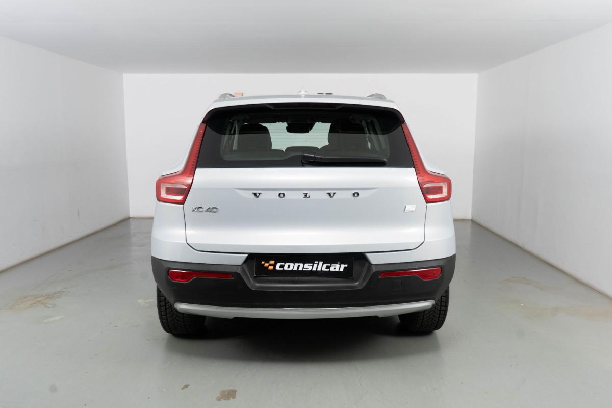 volvo-xc40-2022-hibrido-a-gasolina-1477cc