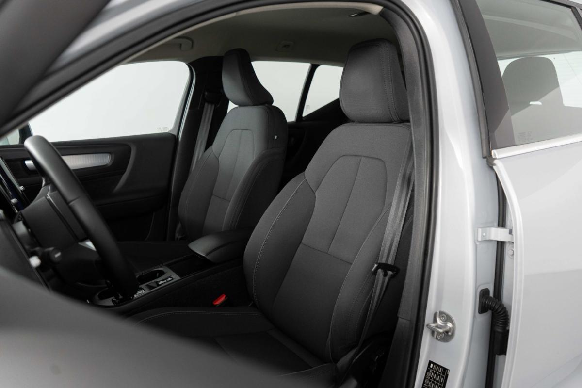 volvo-xc40-2022-hibrido-a-gasolina-1477cc